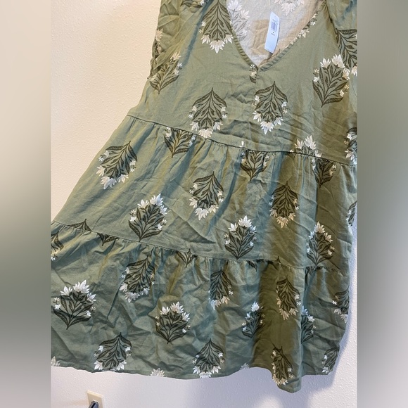 NWT Old Navy Army Green Dress Floral - Picture 6 of 6